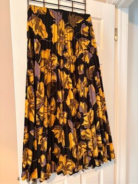 Floral Pleated Midi Skirt in Yellow & Black